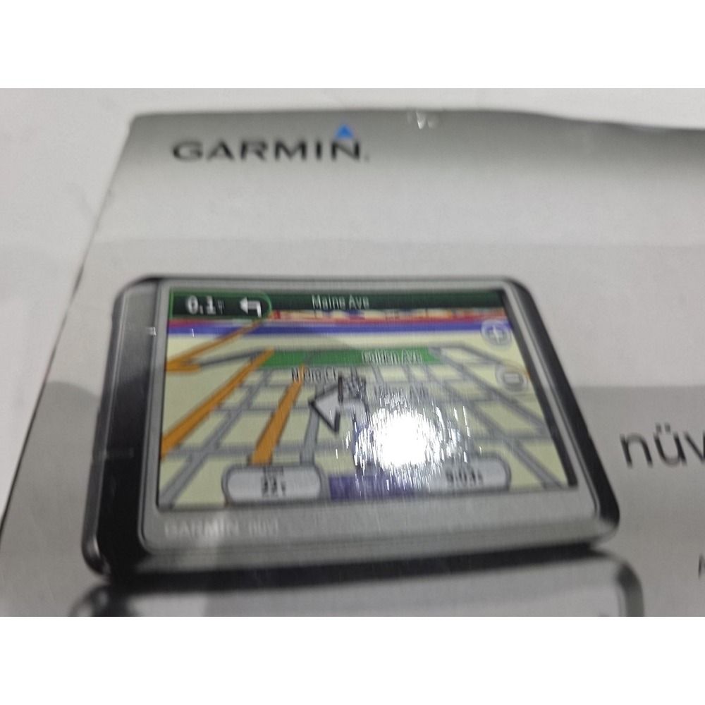Garmin Nuvi 225w Navigation GPS